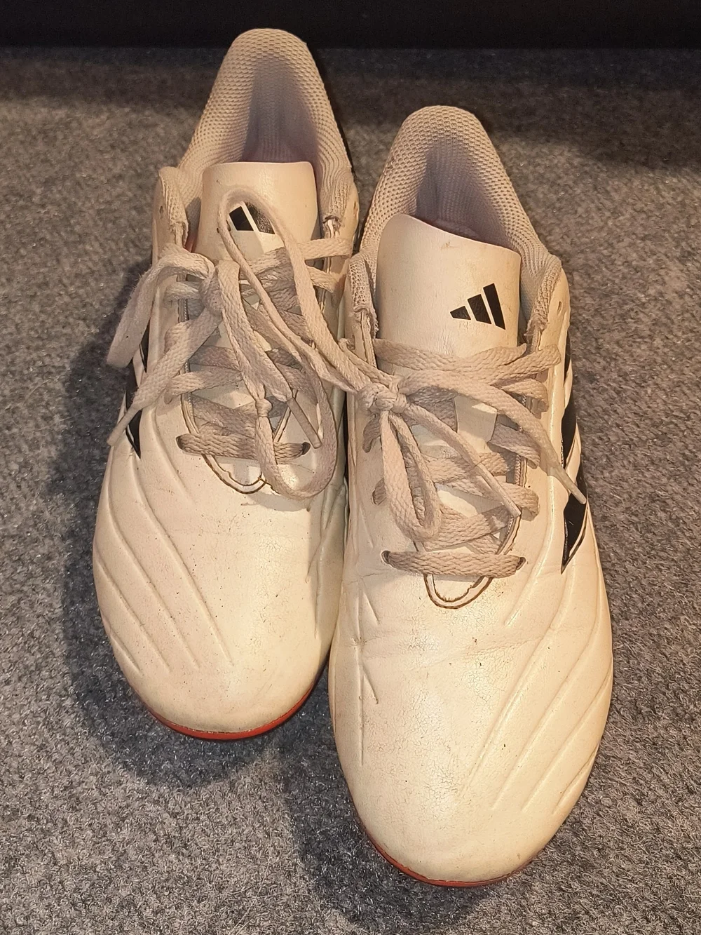 Adidas Men’s White SOCCER cleats with Black Accents